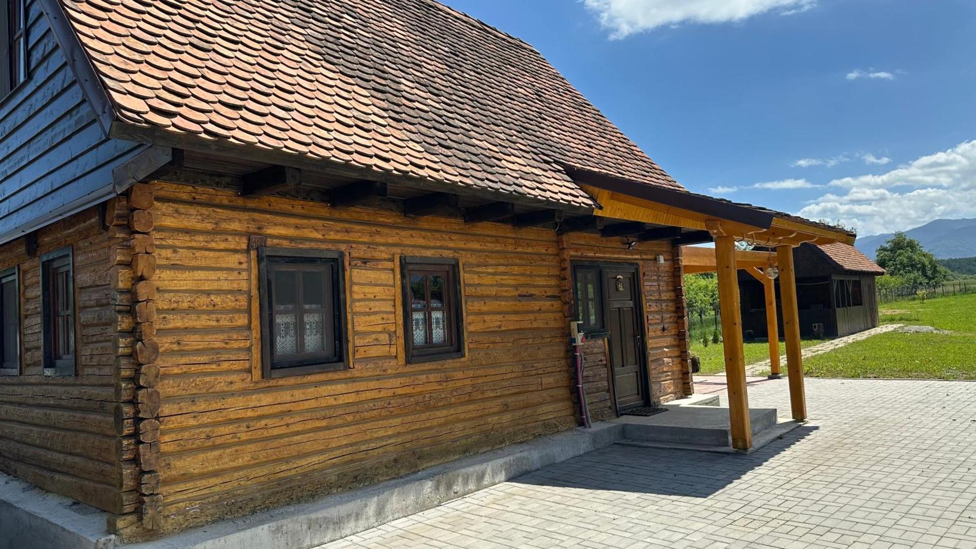 Villa Casuta Cu Tihna Porumbacu de Sus Exterior foto