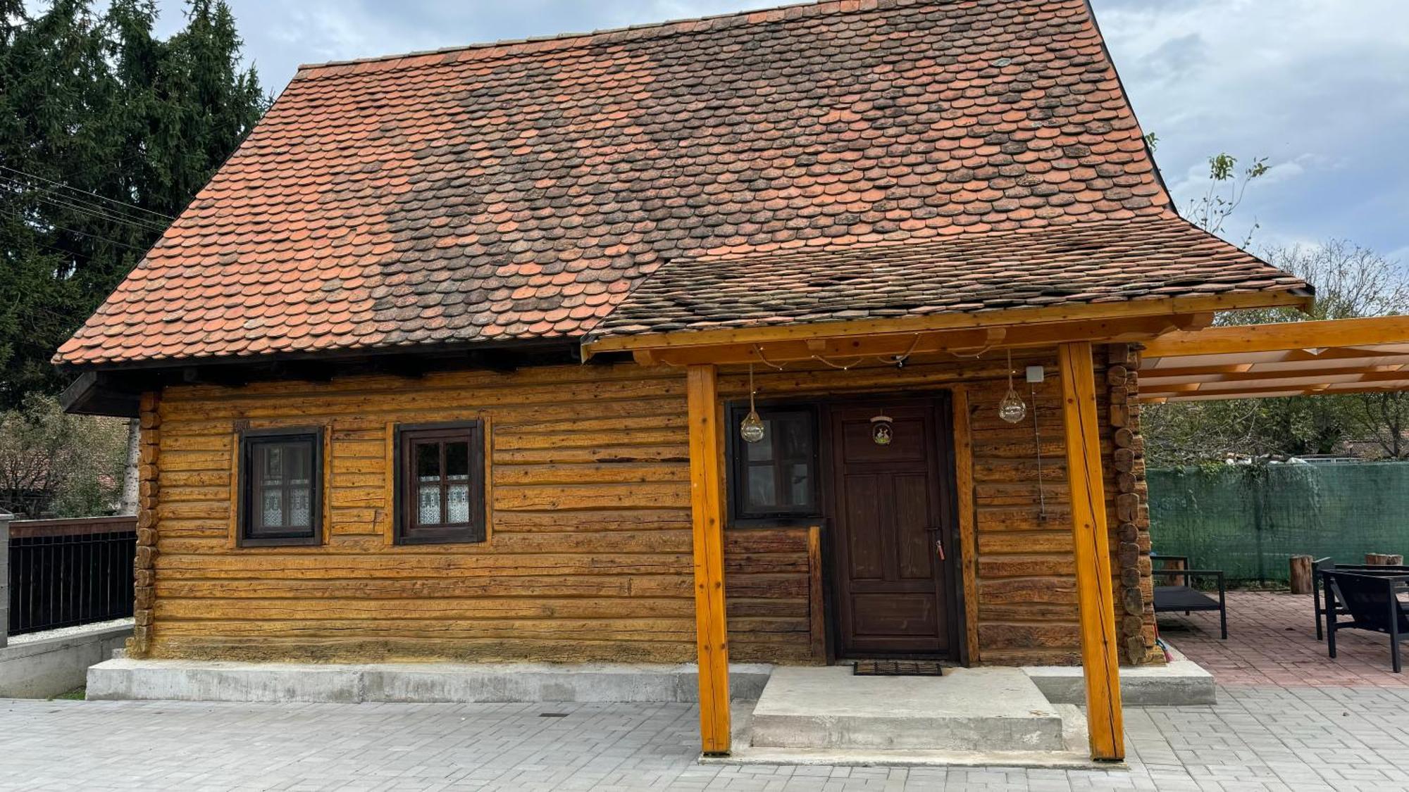 Villa Casuta Cu Tihna Porumbacu de Sus Exterior foto
